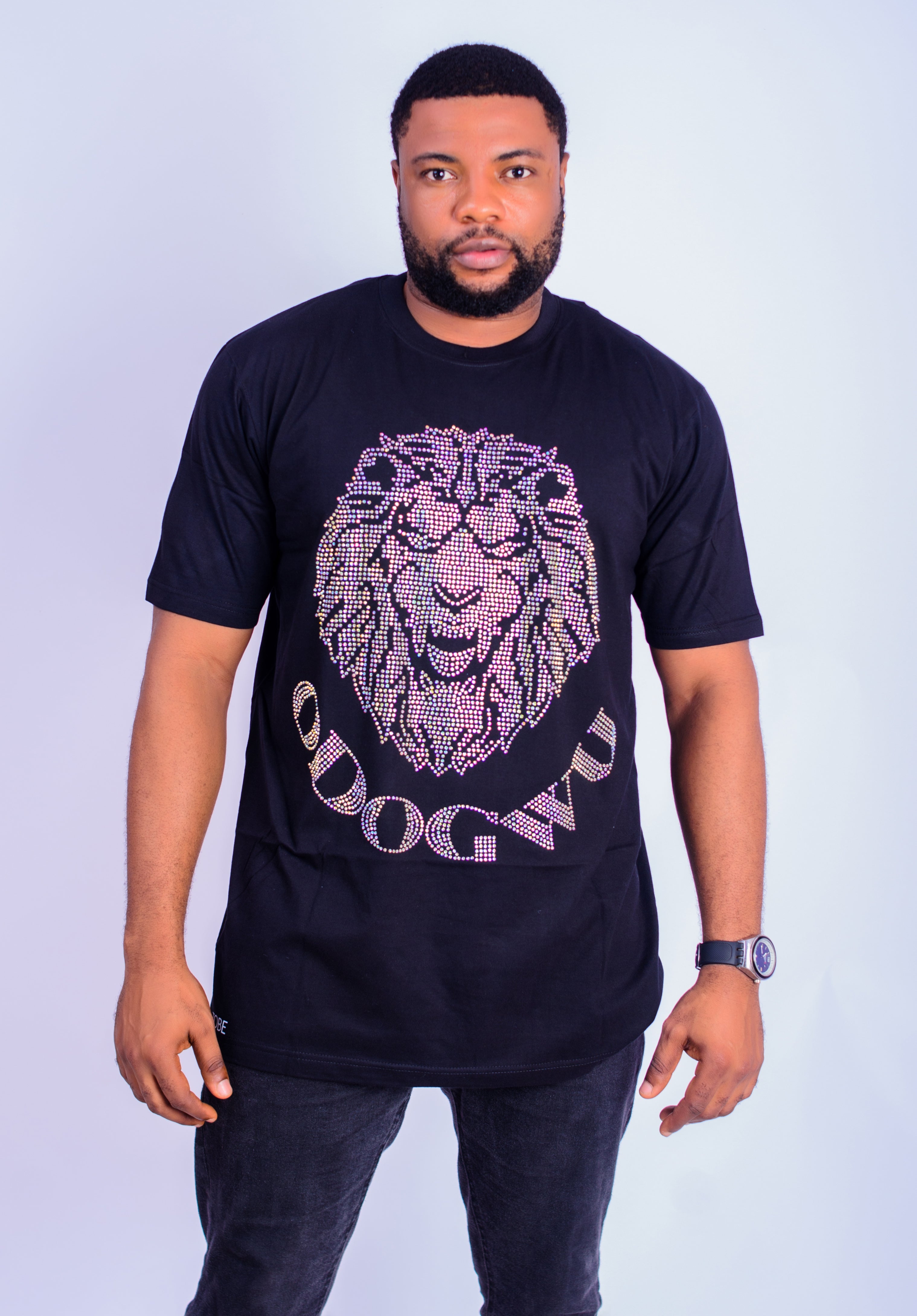 Black T-shirt with embellished lion