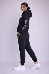 SIGNATURE LINE - Tan & Tobe