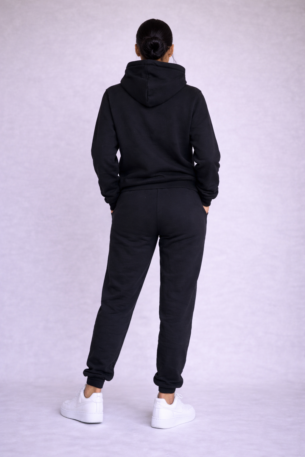SIGNATURE LINE - Tan & Tobe