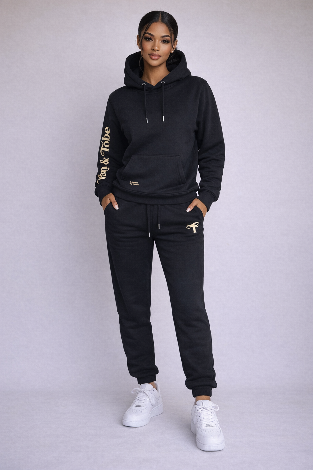 SIGNATURE LINE - Tan & Tobe